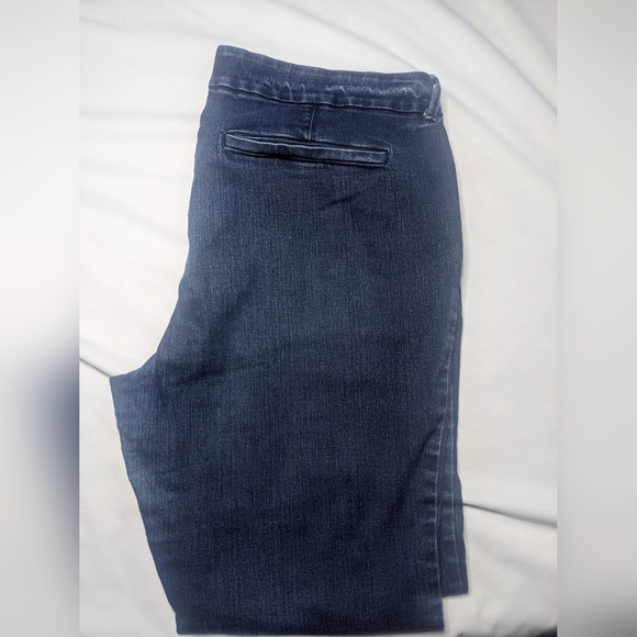 Old Navy Denim Daisy - Picture 3 of 3